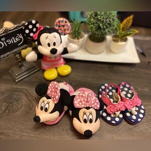 Disney’s Minnie Slippers & Flip-flops bundle